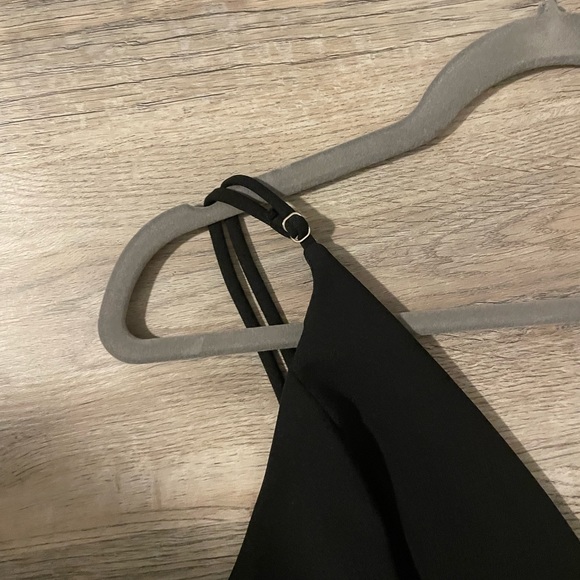 Black Dress (Sunset + Spring) - Picture 3 of 5